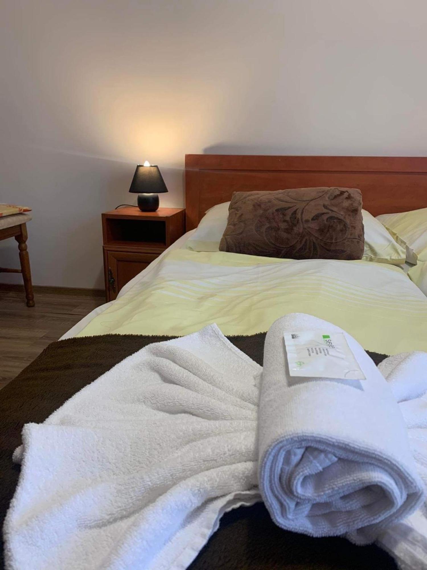 Aranykorona Hotel Miskolc Extérieur photo