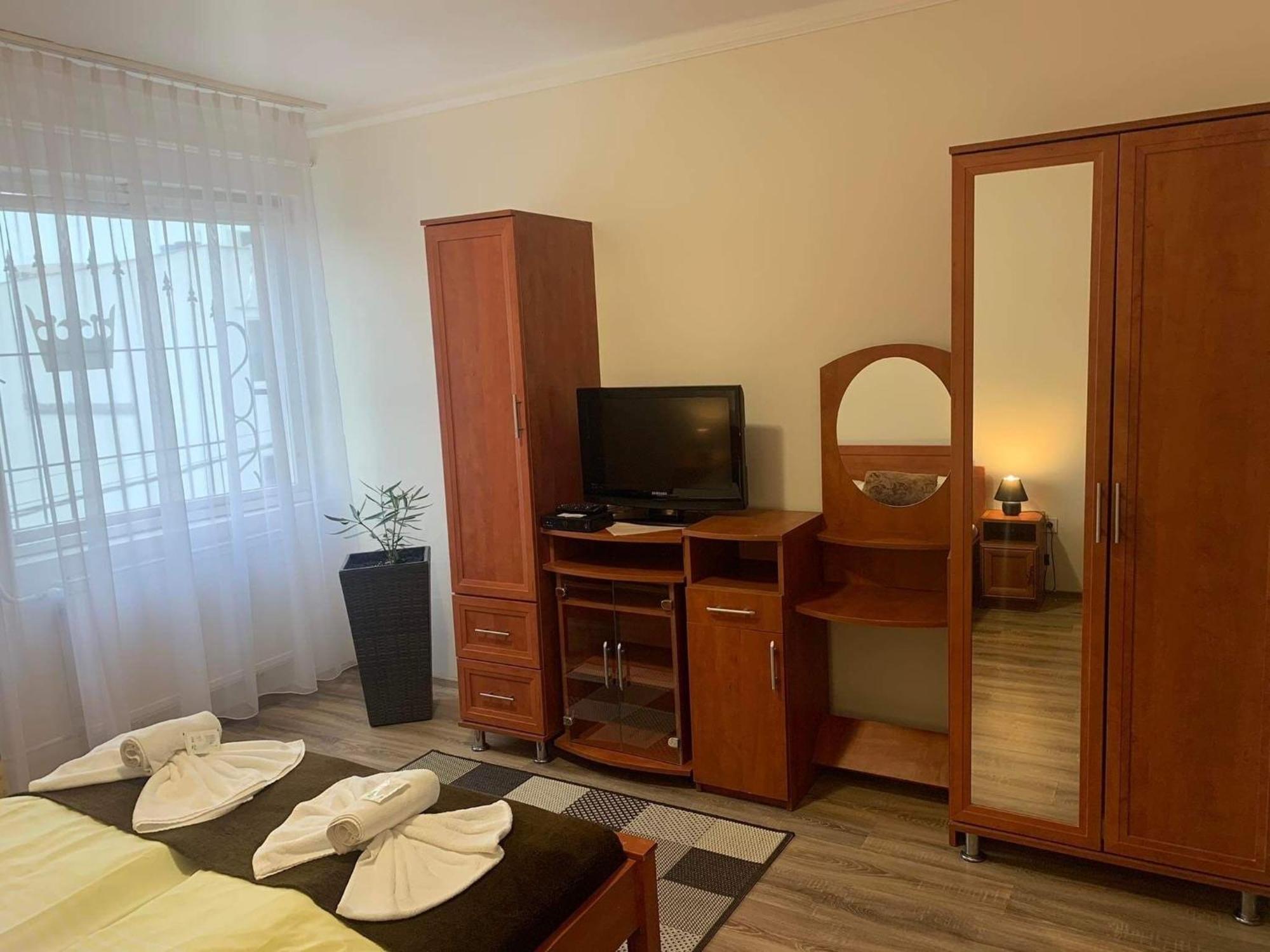Aranykorona Hotel Miskolc Extérieur photo