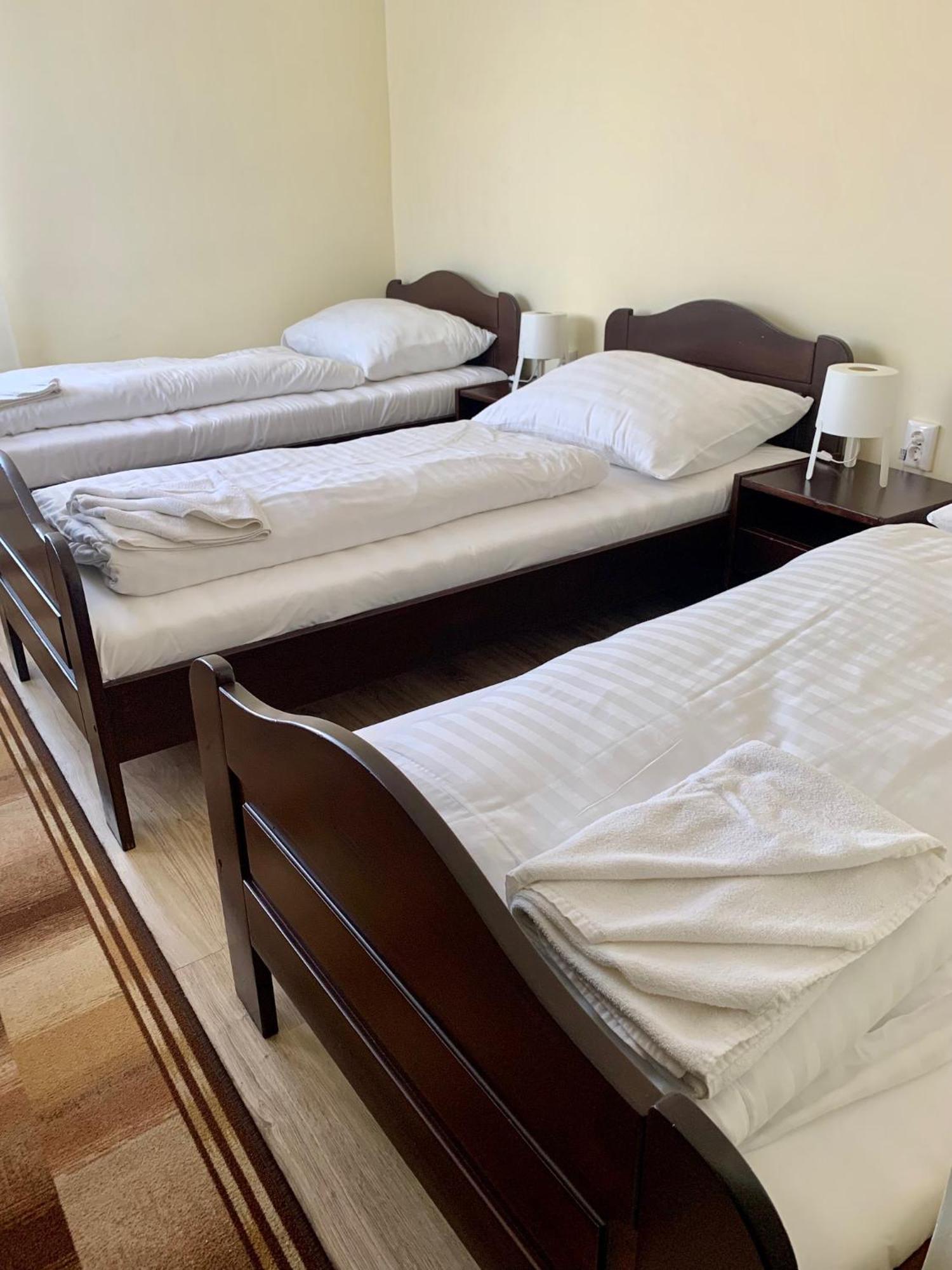 Aranykorona Hotel Miskolc Extérieur photo