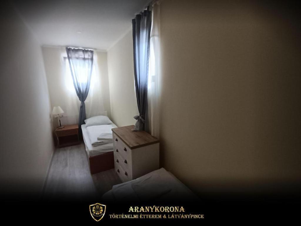 Aranykorona Hotel Miskolc Extérieur photo